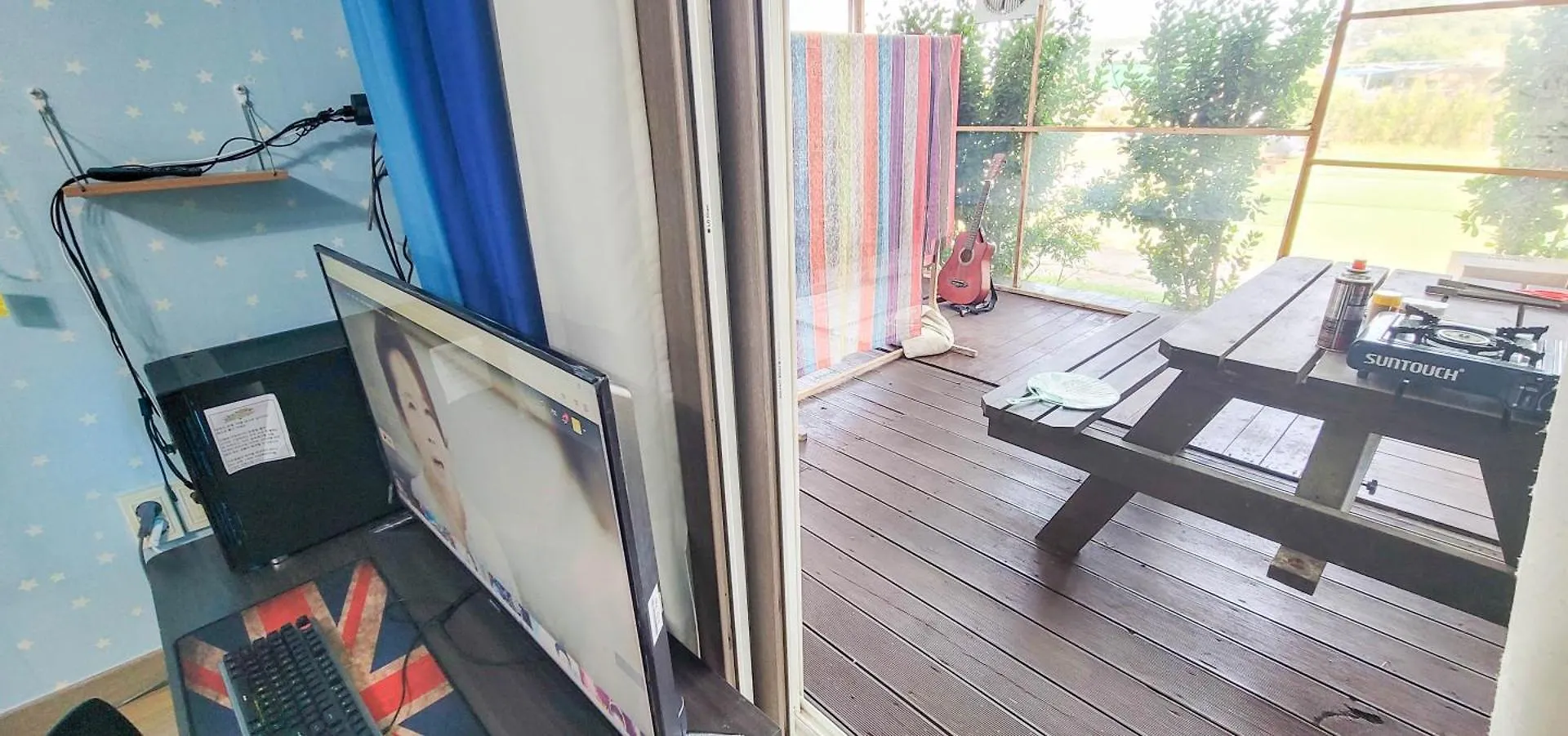 Jun Live Pension In Gangwha Kuk-ch'on Guest house